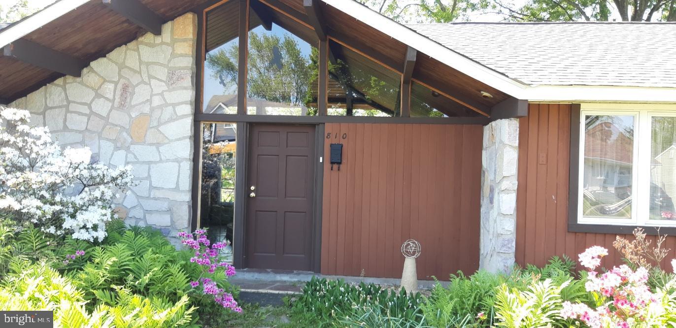 810 Fairfield Road Fairless Hills, PA 19030 - Photo 3 of 21