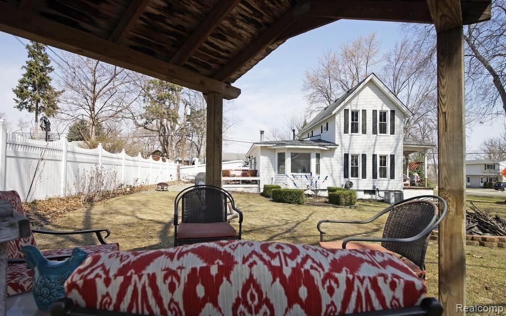 1451 Butler Boulevard Howell, MI 48843 - Photo 21 of 26 8-photo-web-1024x640-152159.jpg