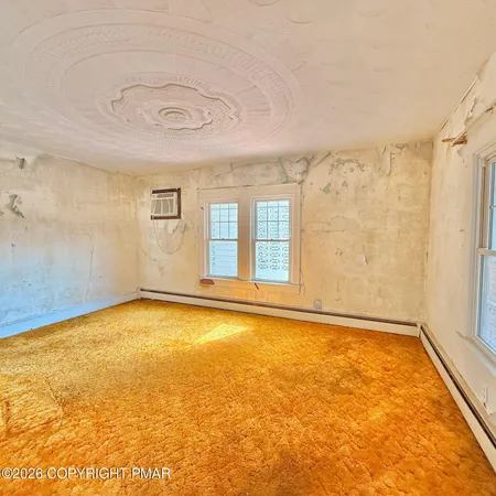 $99,900 | 815 York Avenue, Avoca, PA 18641