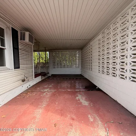 $99,900 | 815 York Avenue, Avoca, PA 18641