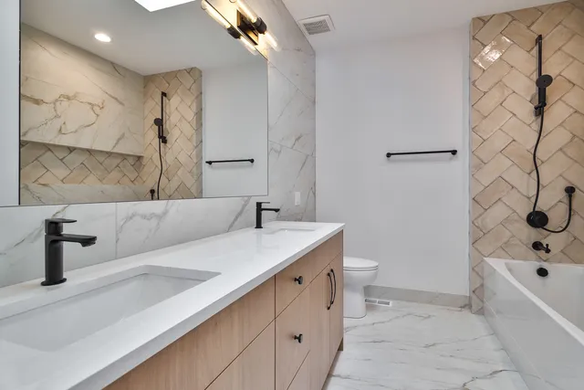 $1,129,000 | 1837 North Lawndale Avenue, Chicago, IL 60647