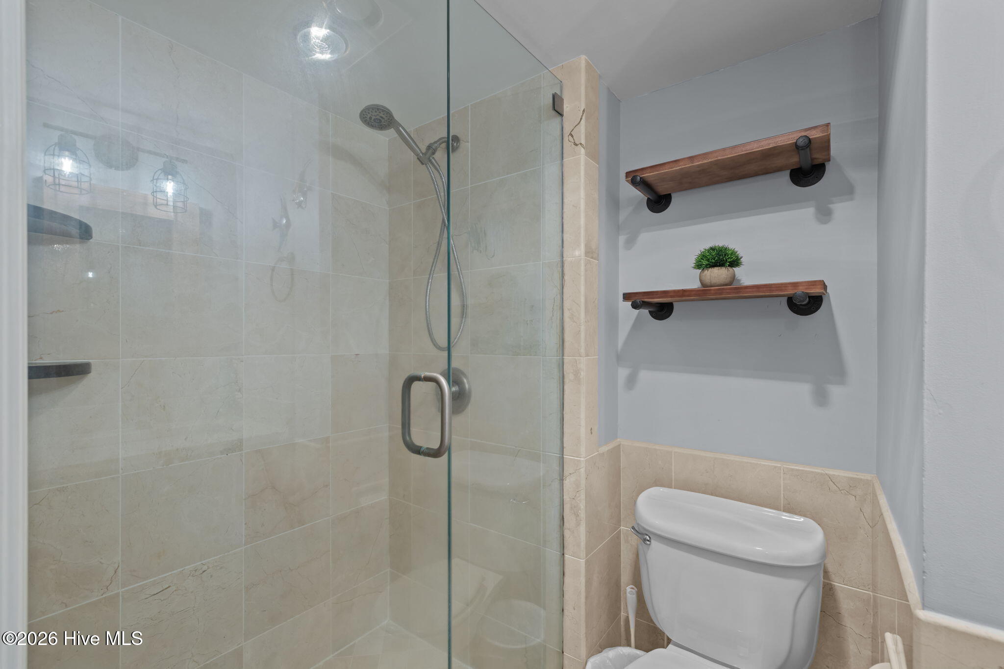 1505 Salter Path Road, Unit 228 Indian Beach, NC 28512 - Photo 24 of 41 Guest Bath