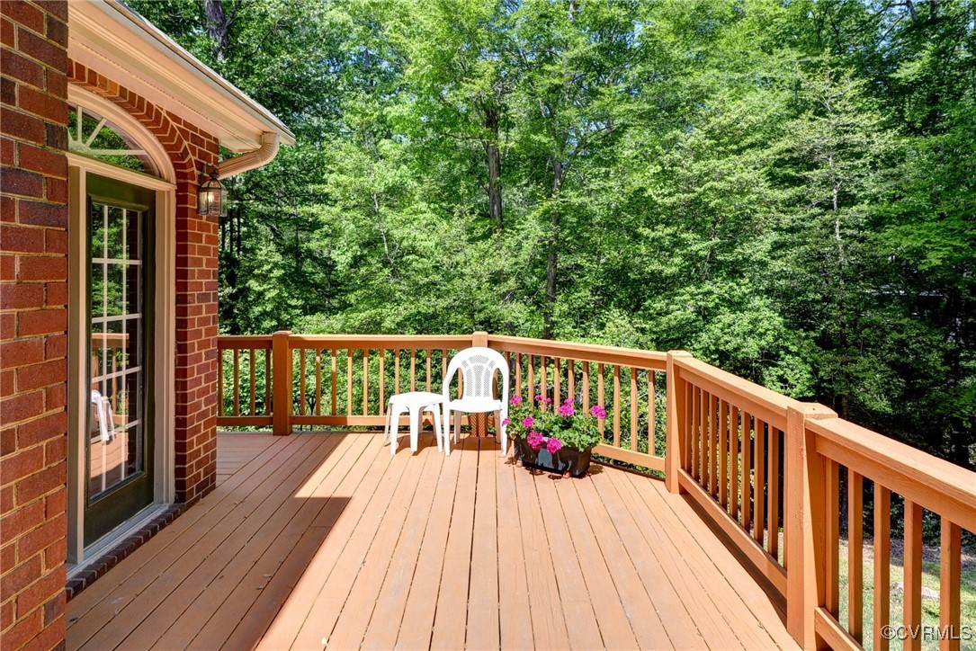 7 Hague Close Williamsburg, VA 23185 - Photo 43 of 50 a view of balcony with furniture