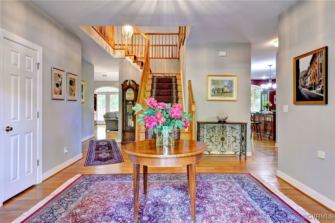 7 Hague Close Williamsburg, VA 23185 - Photo 5 of 50 a living room with furniture and a rug