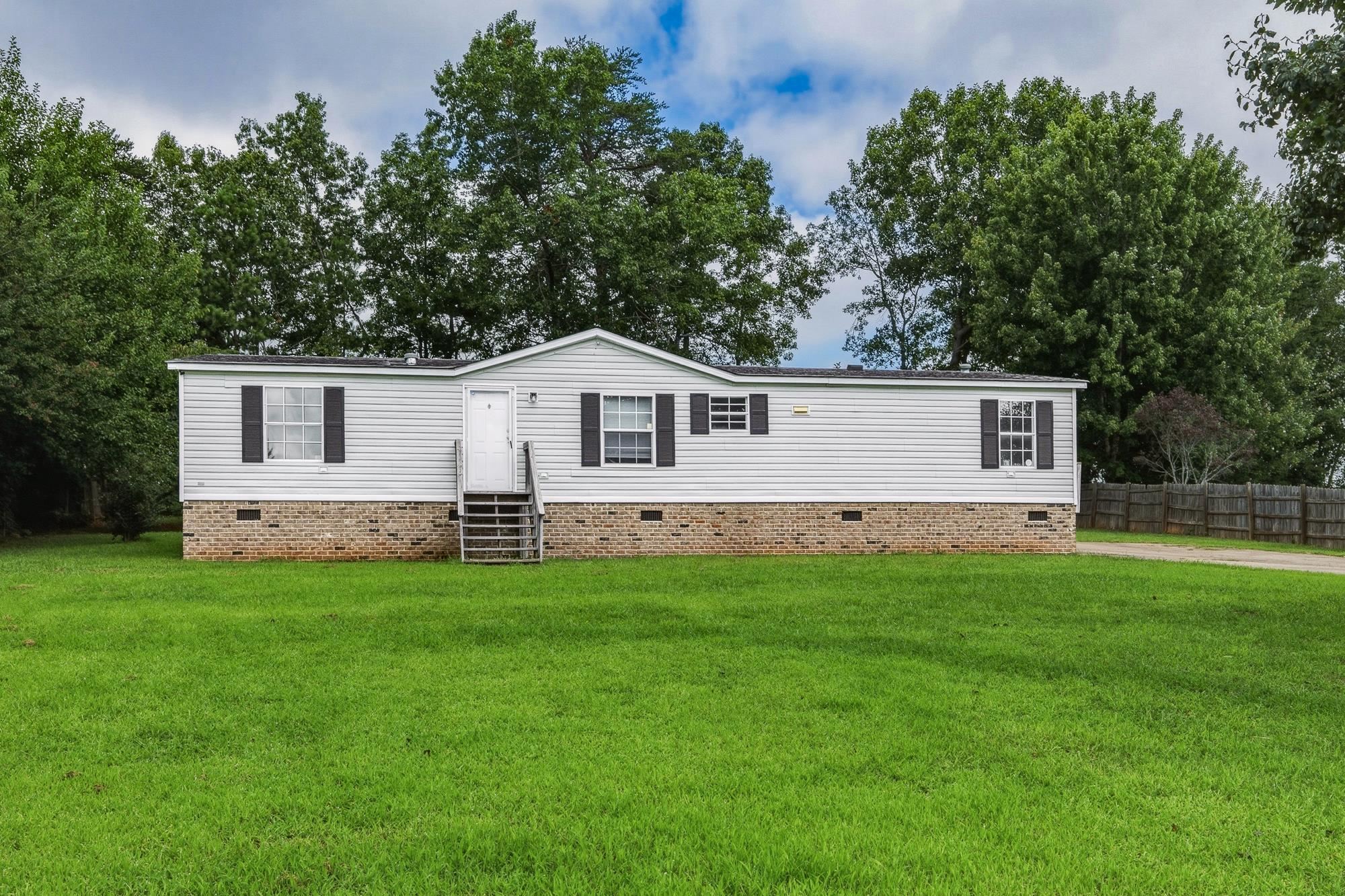 728 Ohenry Drive Inman, SC 29349 - Photo 2 of 25 Gallery Image 2