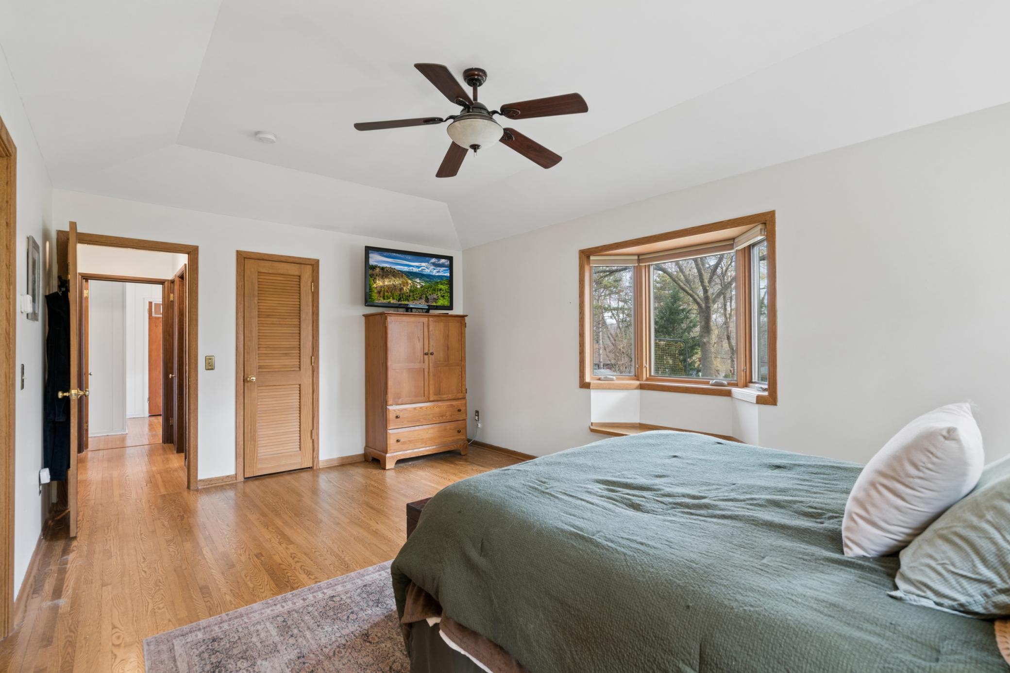 2820 Washta Bay Road Chanhassen, MN 55331 - Photo 18 of 56