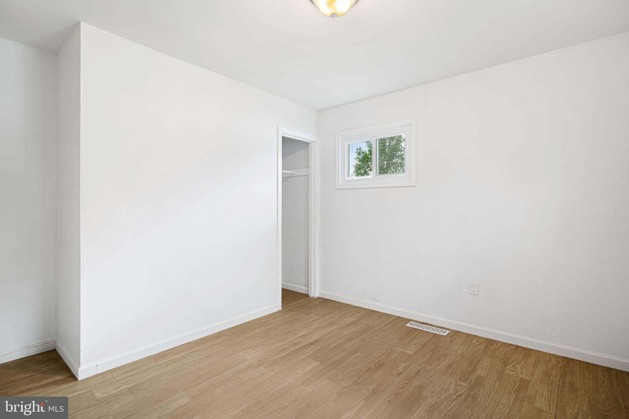 906 Stephen Avenue Croydon, PA 19021 - Photo 9 of 20 a view of an empty room