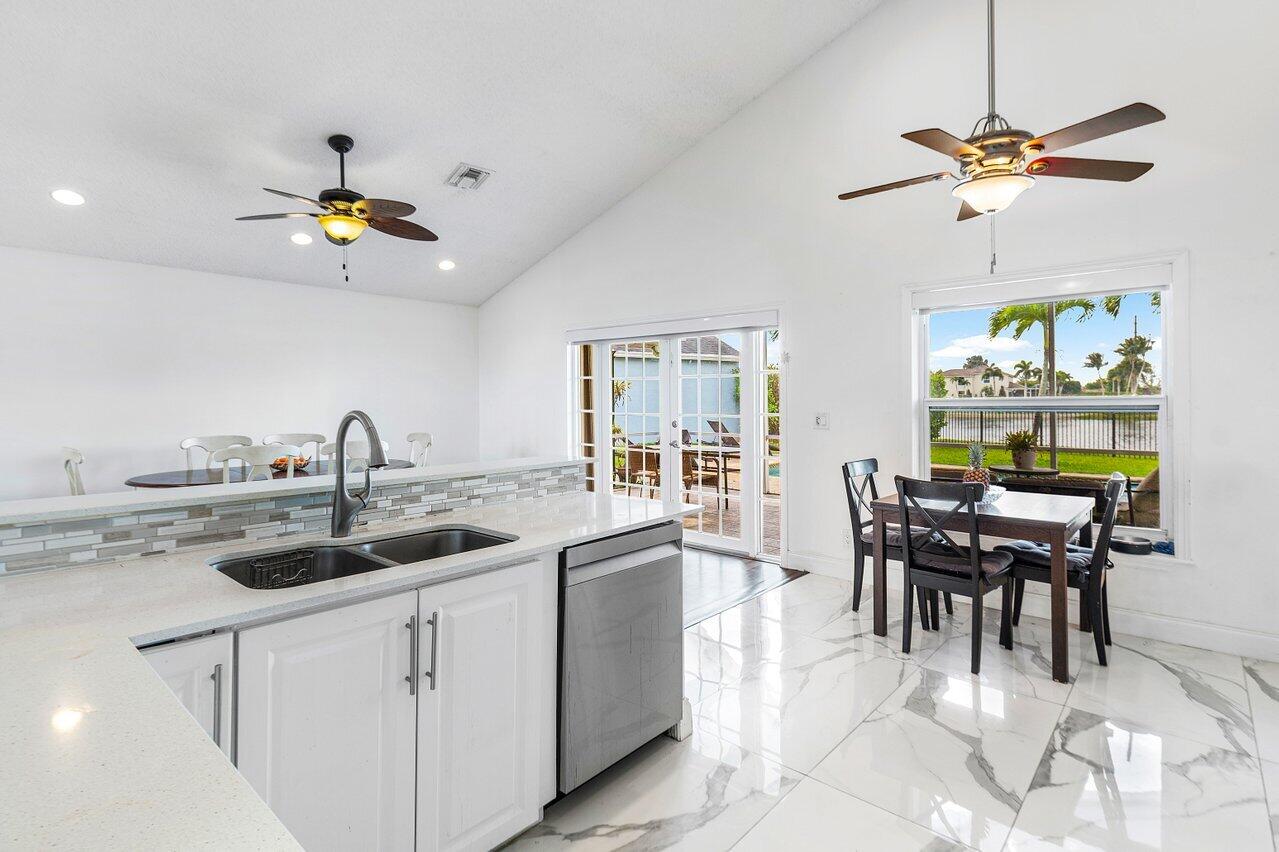 12820 Smithdale Place Boca Raton, FL 33428 - Photo 17 of 44 017-12820SmithdalePlace-BocaRaton-FL-334