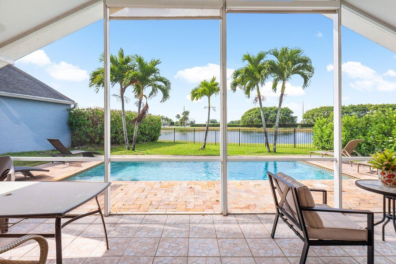 12820 Smithdale Place Boca Raton, FL 33428 - Photo 18 of 44 033-12820SmithdalePlace-BocaRaton-FL-334