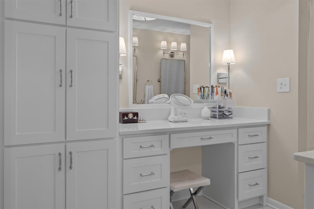 2526 Pounds Avenue Tyler, TX 75701 - Photo 15 of 25 a bathroom with a sink vanity granite and a mirror