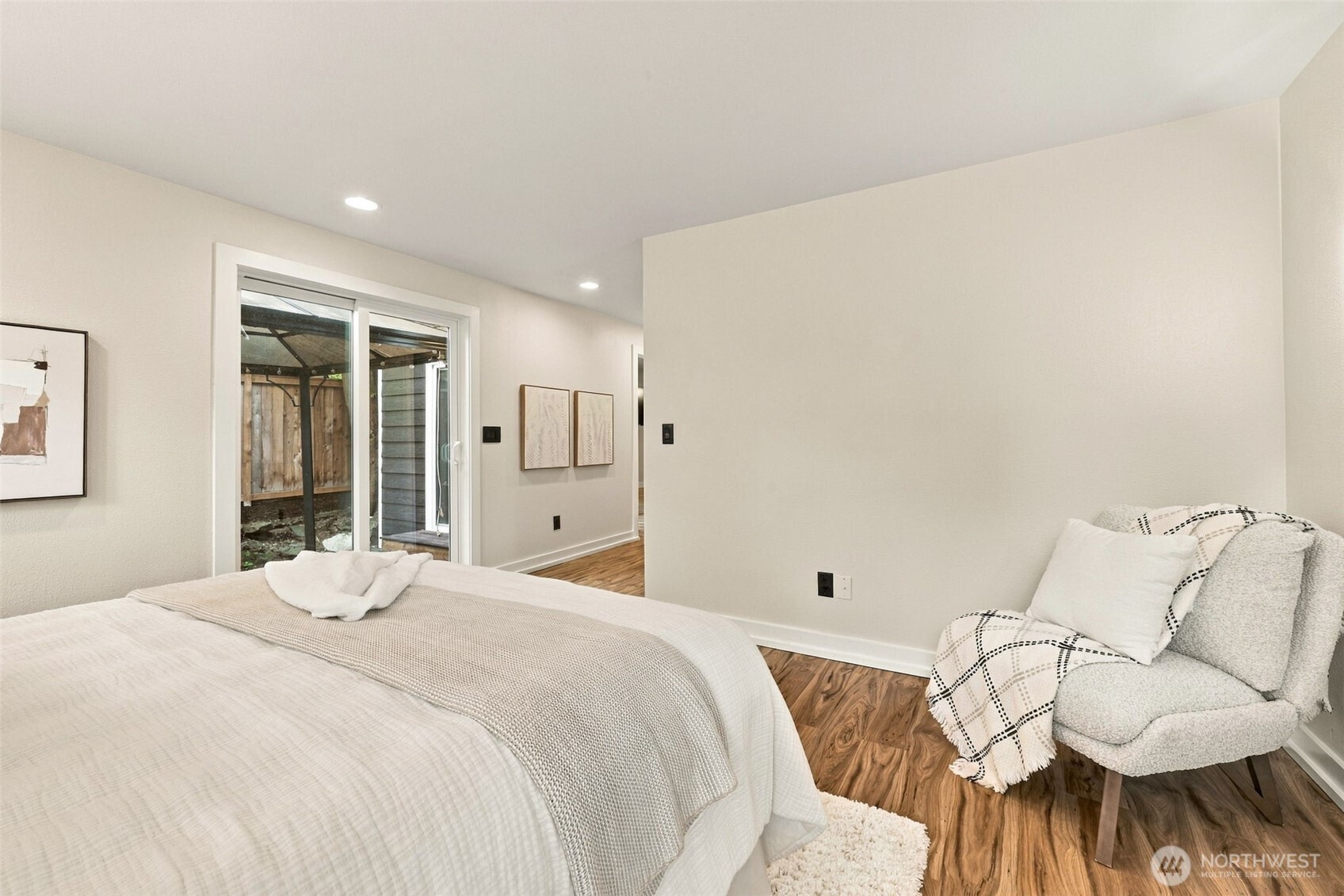 4512 Southwest Director Place Seattle, WA 98136 - Photo 16 of 38 Gallery Image 16
