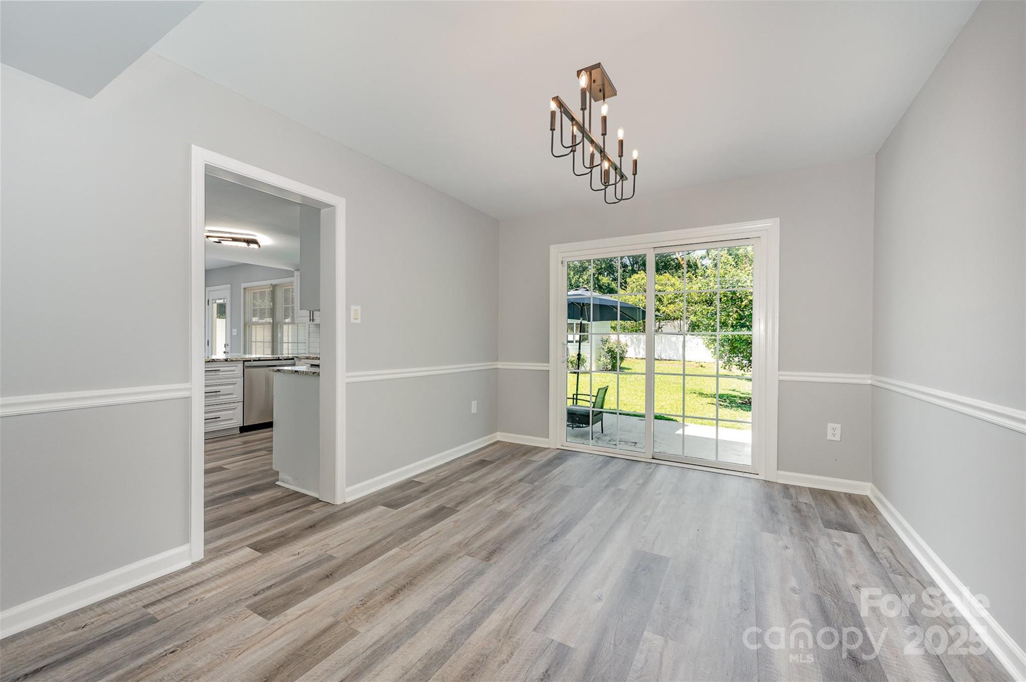 5915 Bluebonnet Road Charlotte, NC 28212 - Photo 4 of 27