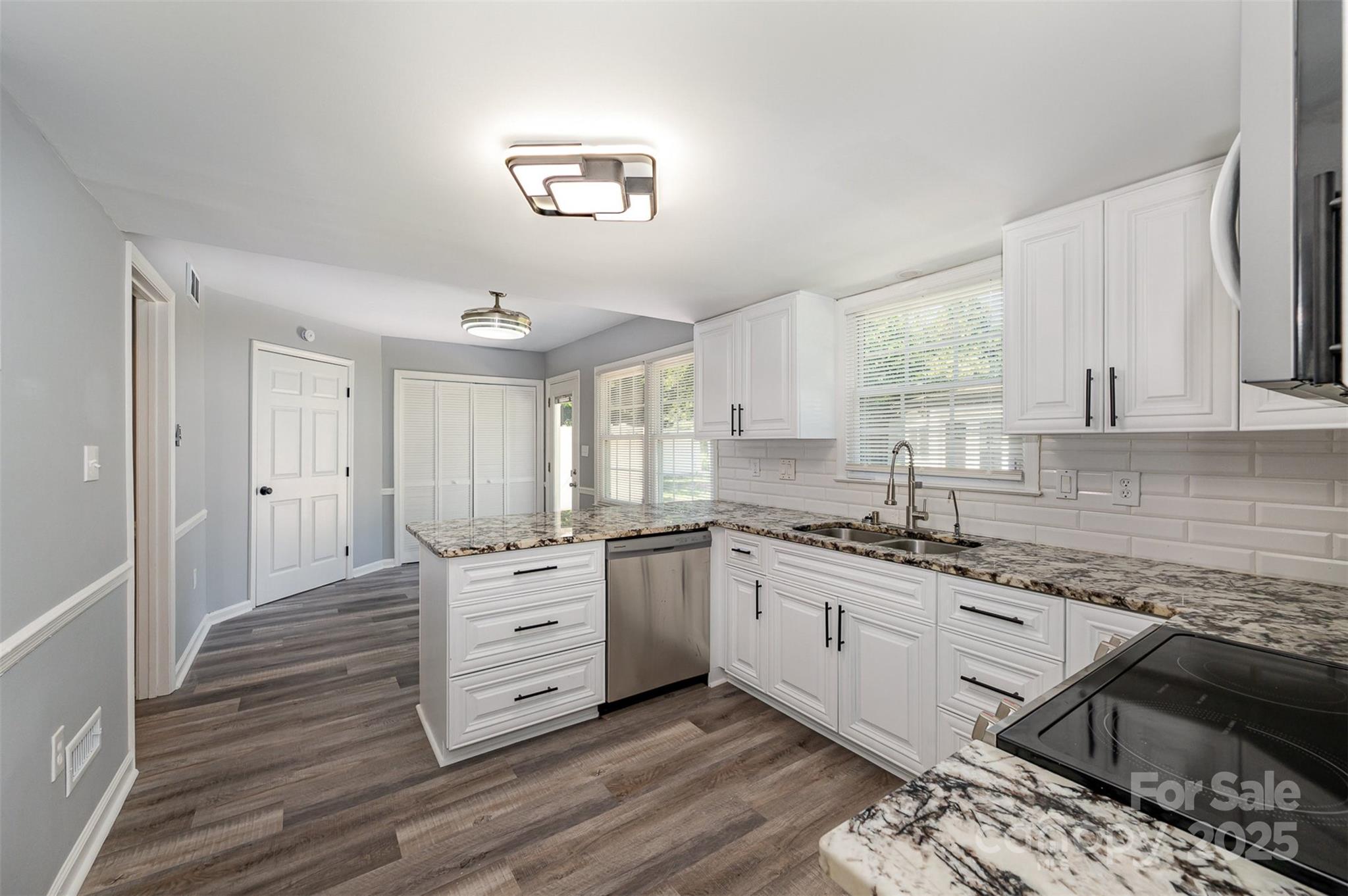 5915 Bluebonnet Road Charlotte, NC 28212 - Photo 10 of 27