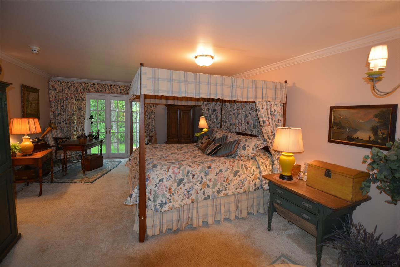 315 Bullock Road Slingerlands, NY 12159 - Photo 21 of 30 Photo 21