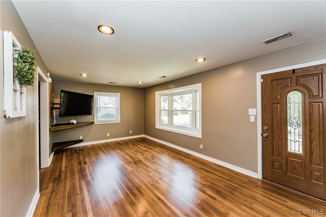 4905 Gilmour Road Sandston, VA 23150 - Photo 10 of 50 Family room with recessed lights and hardwood flr
