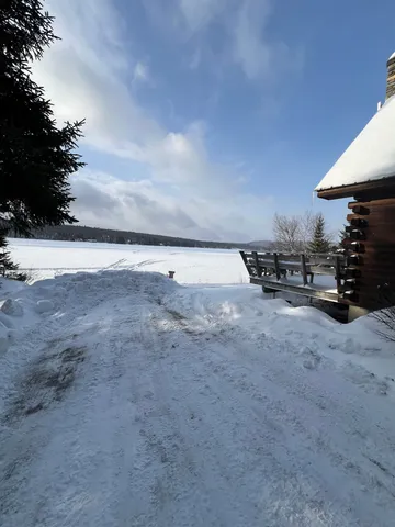 $650,000 | 529 Beach Road, Pittsburg, NH 03592