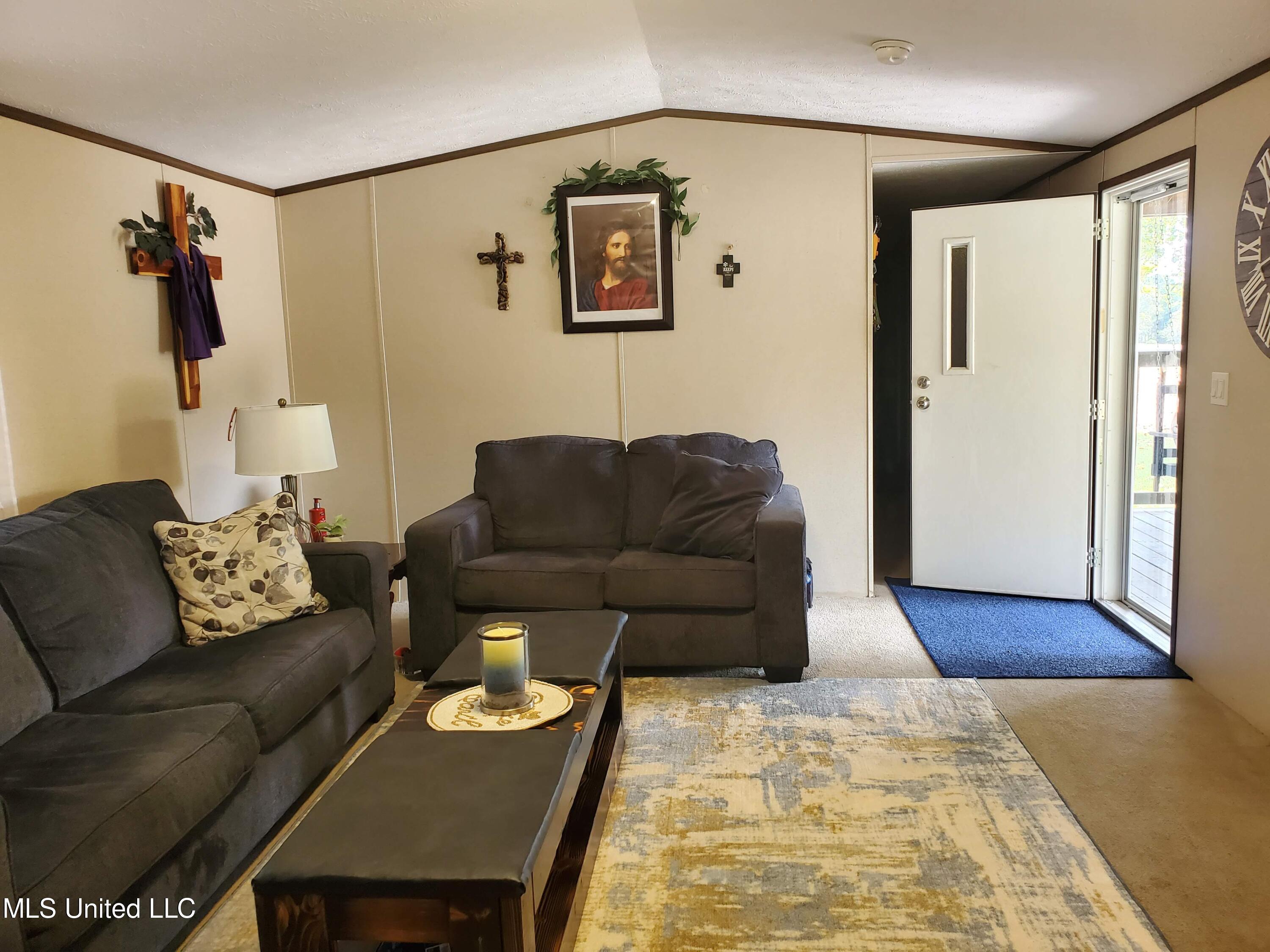 10239 Teasdale Road Enid, MS 38927 - Photo 5 of 21 20230930_114138