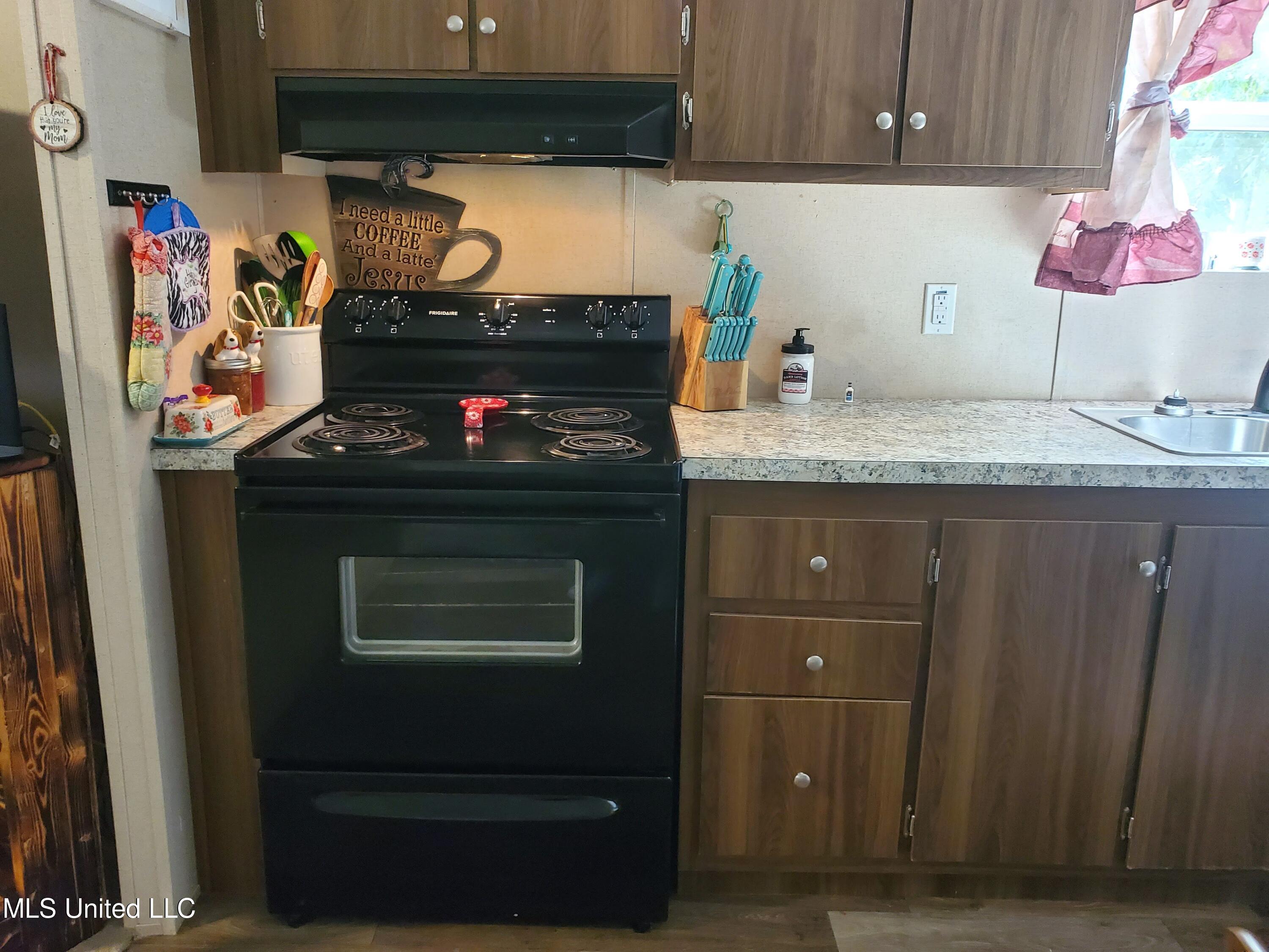 10239 Teasdale Road Enid, MS 38927 - Photo 9 of 21 20230930_114131