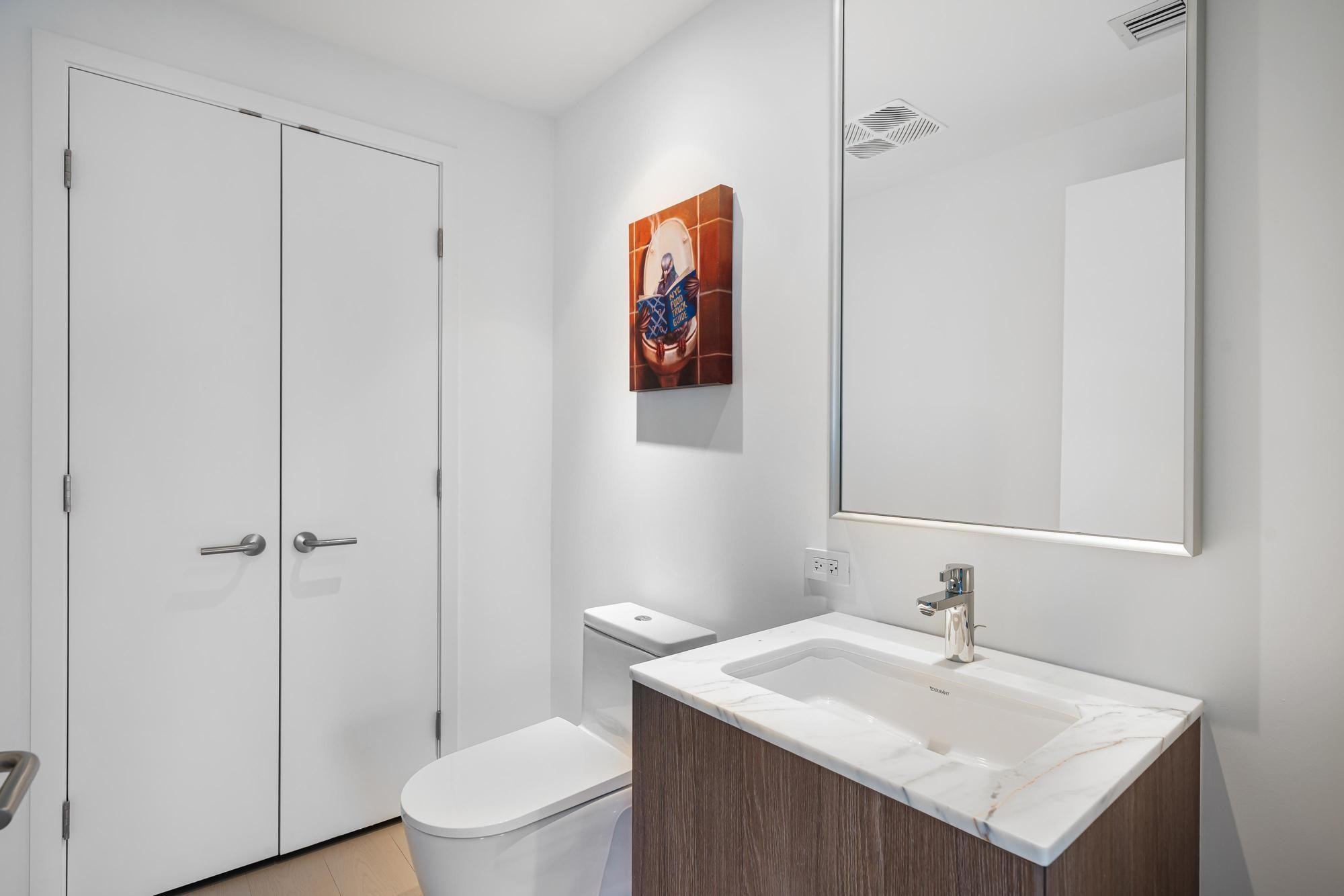 500 Alton Road, Unit 2702 Miami Beach, FL 33139 - Photo 20 of 32 Photo 20