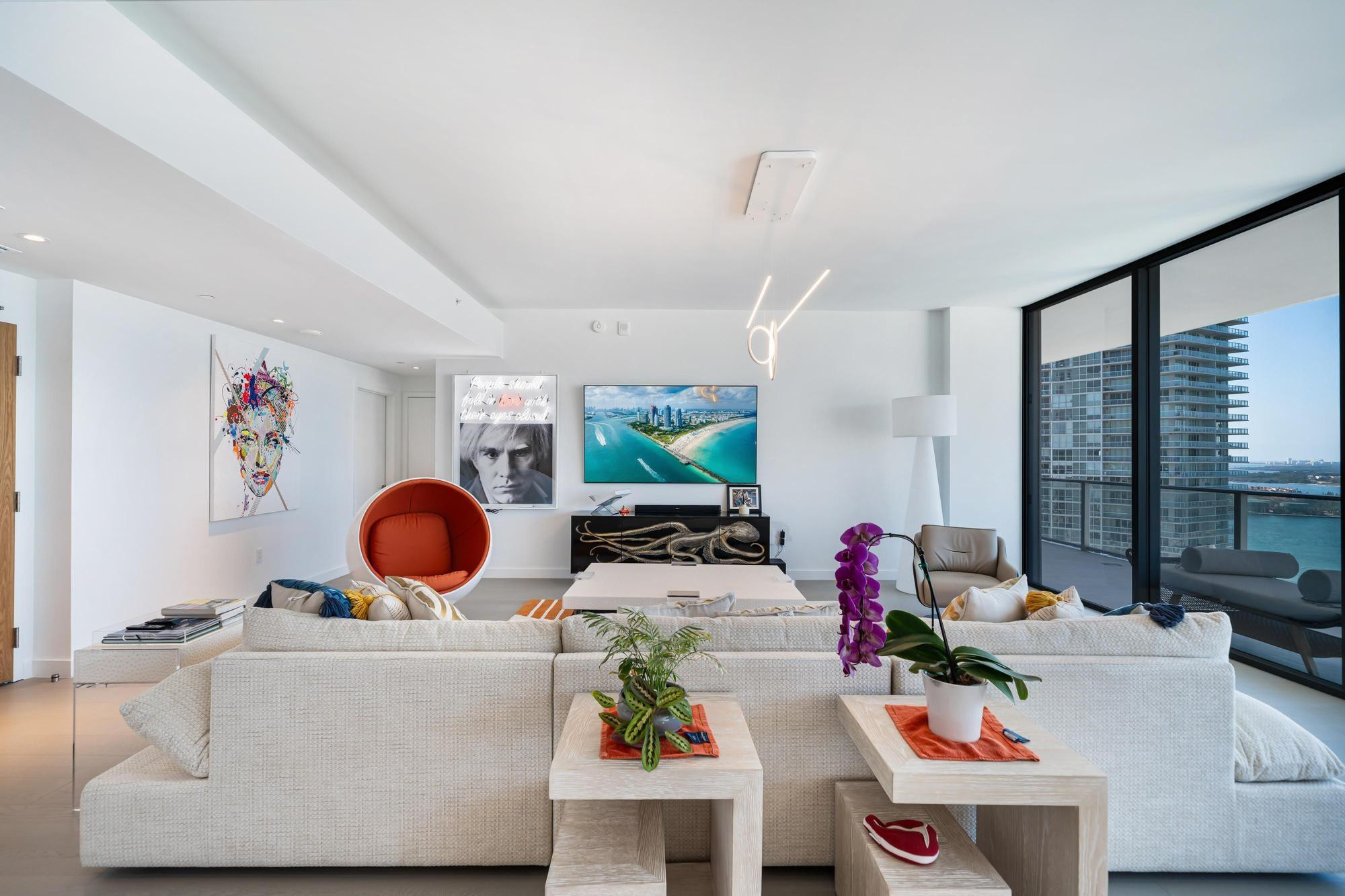 500 Alton Road, Unit 2702 Miami Beach, FL 33139 - Photo 7 of 32 Photo 7