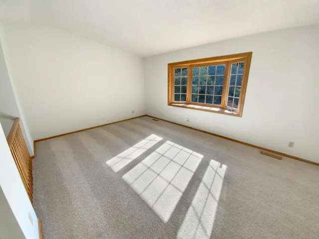 $396,000 | 3309 Red Oak Circle North, Burnsville, MN 55337