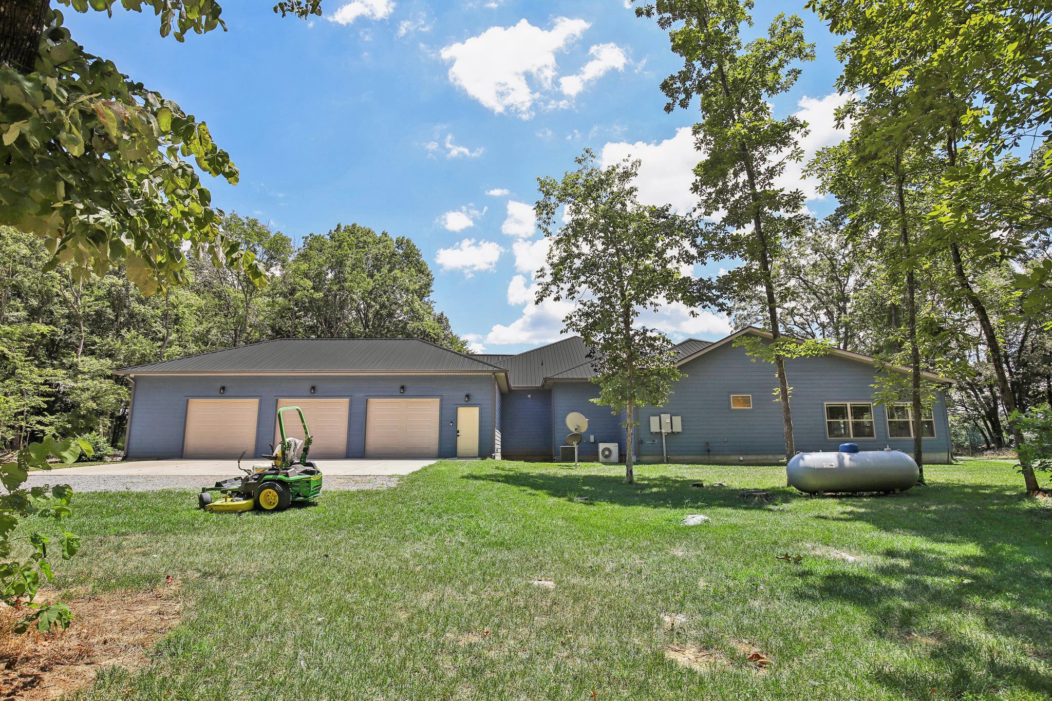 5096 Lytle Creek Road Murfreesboro, TN 37127 - Photo 55 of 70 ***This photo has been modified to show how the home will look if the roof is painted***