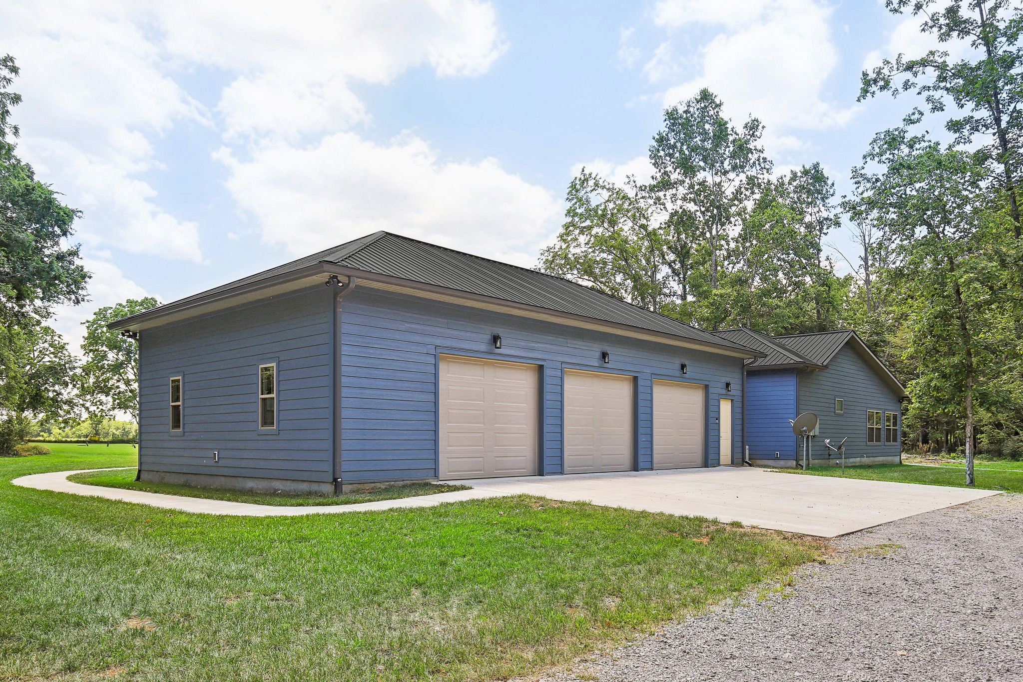 5096 Lytle Creek Road Murfreesboro, TN 37127 - Photo 56 of 70 ***This photo has been modified to show how the home will look if the roof is painted***