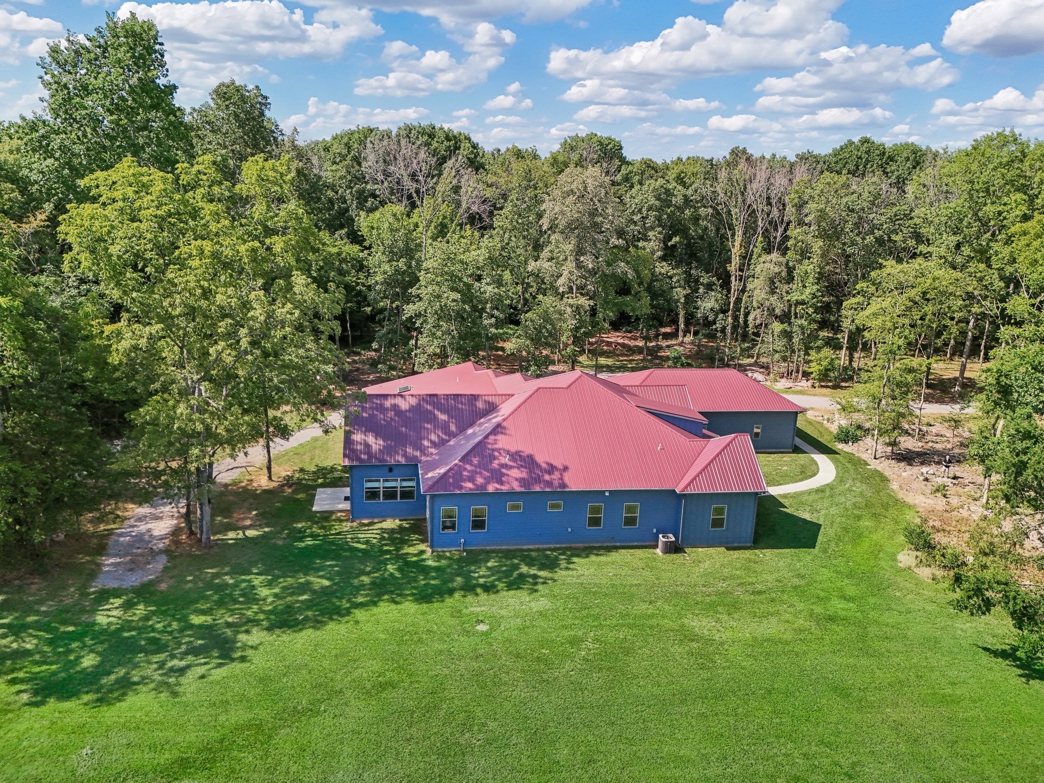 5096 Lytle Creek Road Murfreesboro, TN 37127 - Photo 60 of 70 ***This photo shows the roof color before it has been painted***
