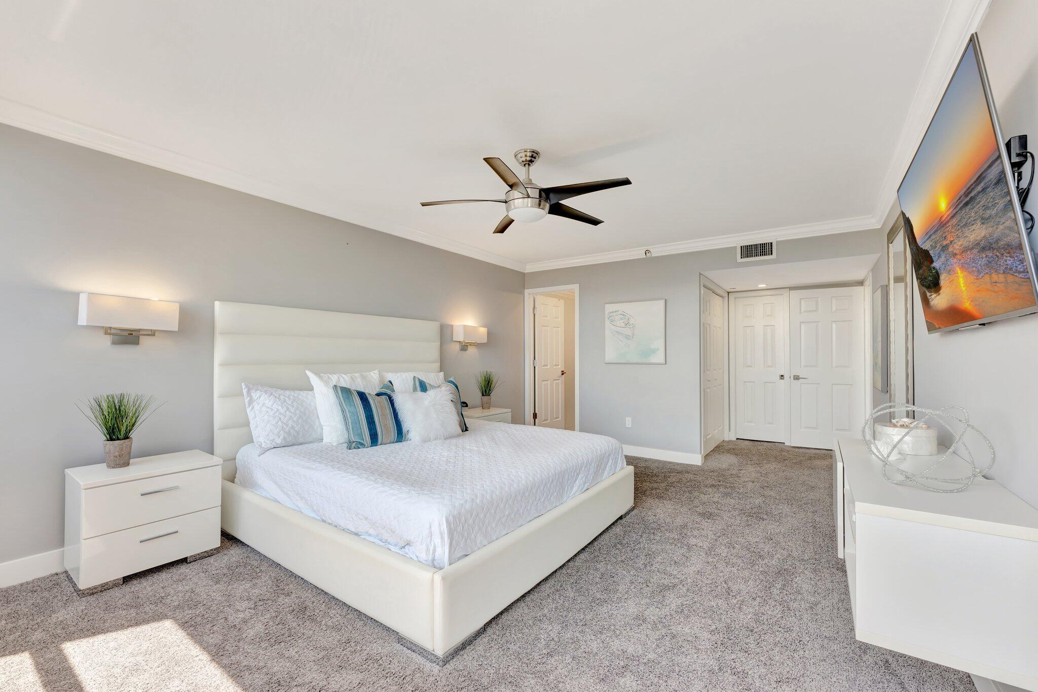 859 Jeffery Street, Unit 7030 Boca Raton, FL 33487 - Photo 22 of 52 Master Bedroom