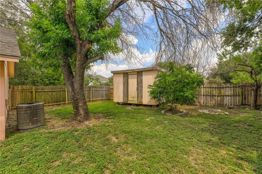 16821 Whitebrush Loop Austin, TX 78717 - Photo 22 of 23