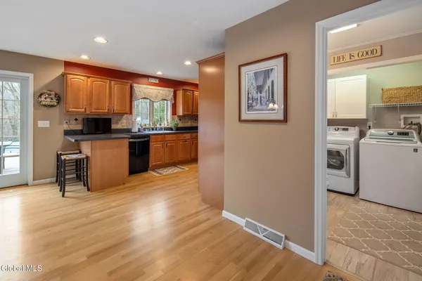 $500,000 | 79 Dewey Avenue, Halfmoon, NY 12118