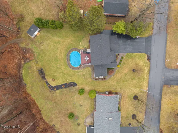 $500,000 | 79 Dewey Avenue, Halfmoon, NY 12118