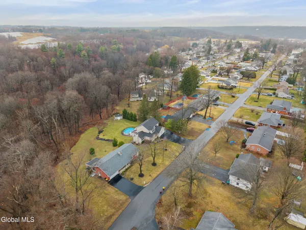 $500,000 | 79 Dewey Avenue, Halfmoon, NY 12118