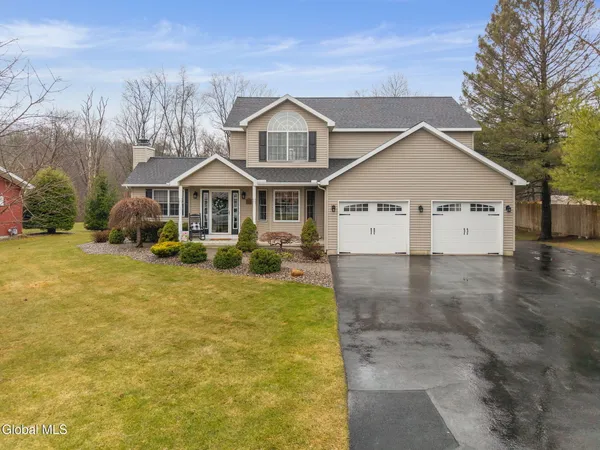 $500,000 | 79 Dewey Avenue, Halfmoon, NY 12118