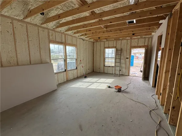 $269,000 | 502 Mignonette Drive North, Kosse, TX 76653