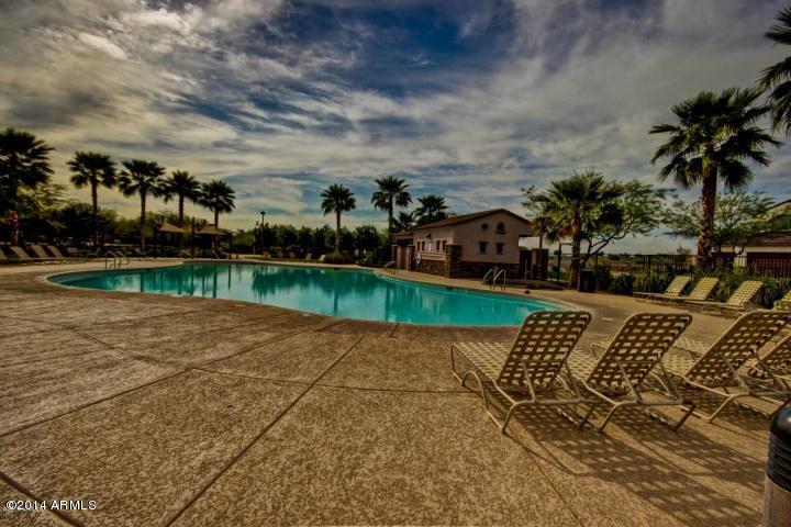 17729 West Red Bird Road Surprise, AZ 85387 - Photo 46 of 49 20140407204904599628000000-o