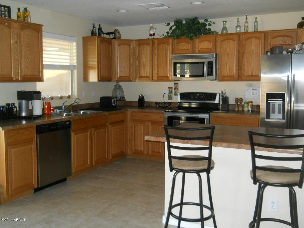 17729 West Red Bird Road Surprise, AZ 85387 - Photo 9 of 49 DSCN3574