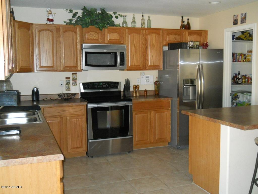 17729 West Red Bird Road Surprise, AZ 85387 - Photo 10 of 49 DSCN3575