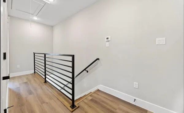 $2,400 | 4624 Mayflower Street, Unit B, Houston, TX 77033