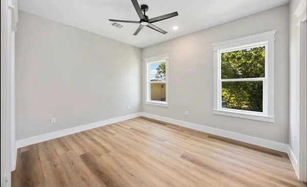 $2,400 | 4624 Mayflower Street, Unit B, Houston, TX 77033
