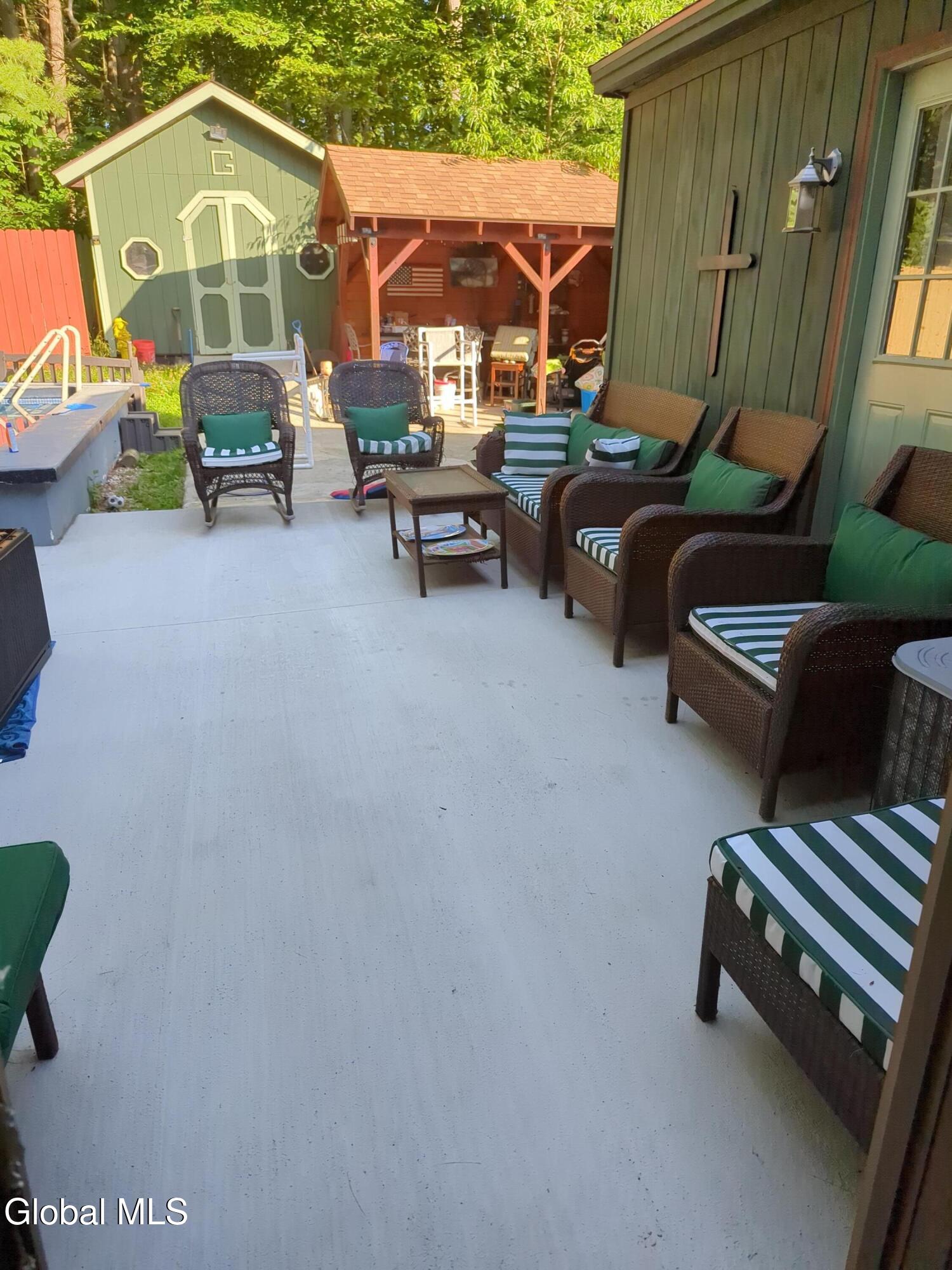 28 Thimbleberry Road Malta, NY 12020 - Photo 43 of 46 1000006302