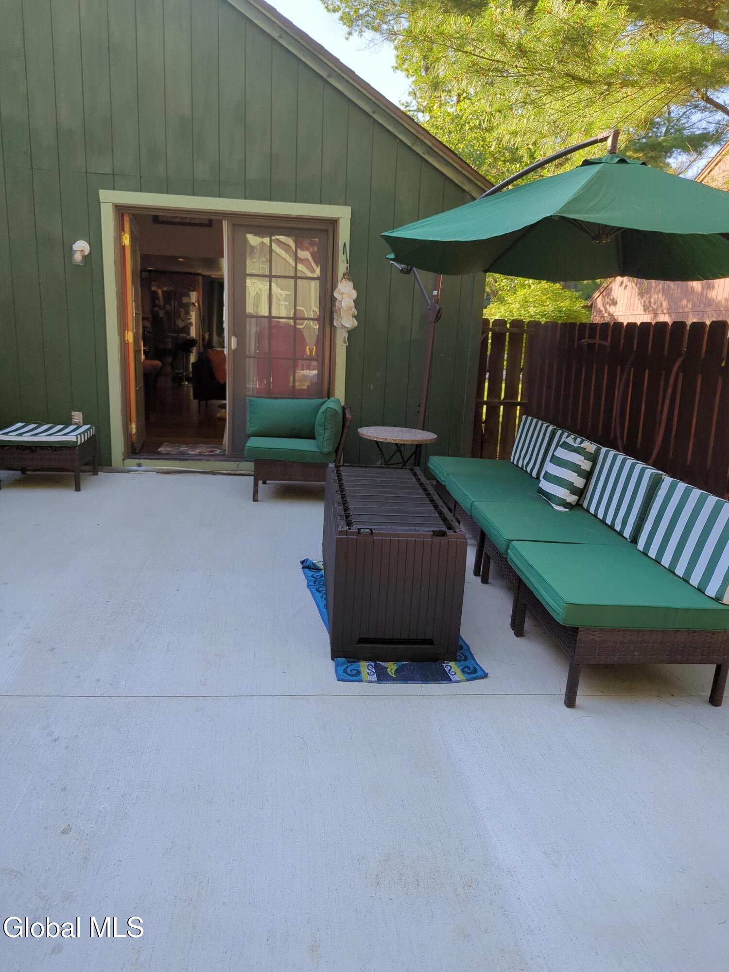 28 Thimbleberry Road Malta, NY 12020 - Photo 44 of 46 1000006303