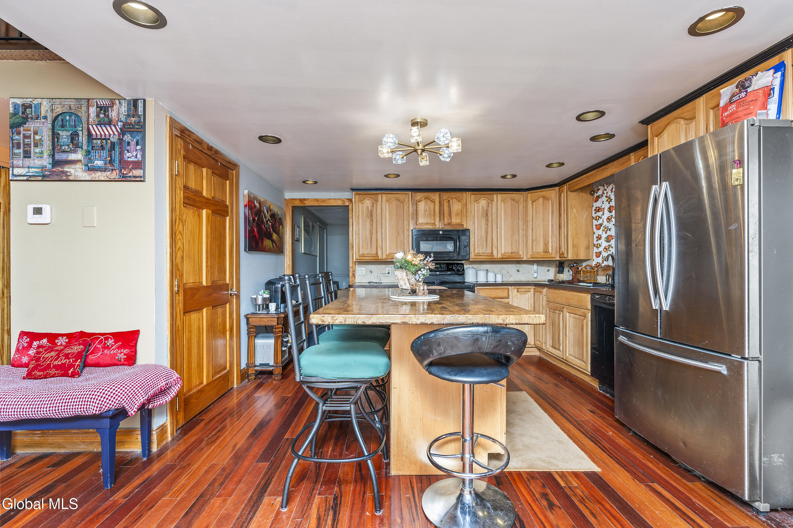 28 Thimbleberry Road Malta, NY 12020 - Photo 8 of 46 013-28-Thimbleberry-Rd-Ballston-Spa-NY-1