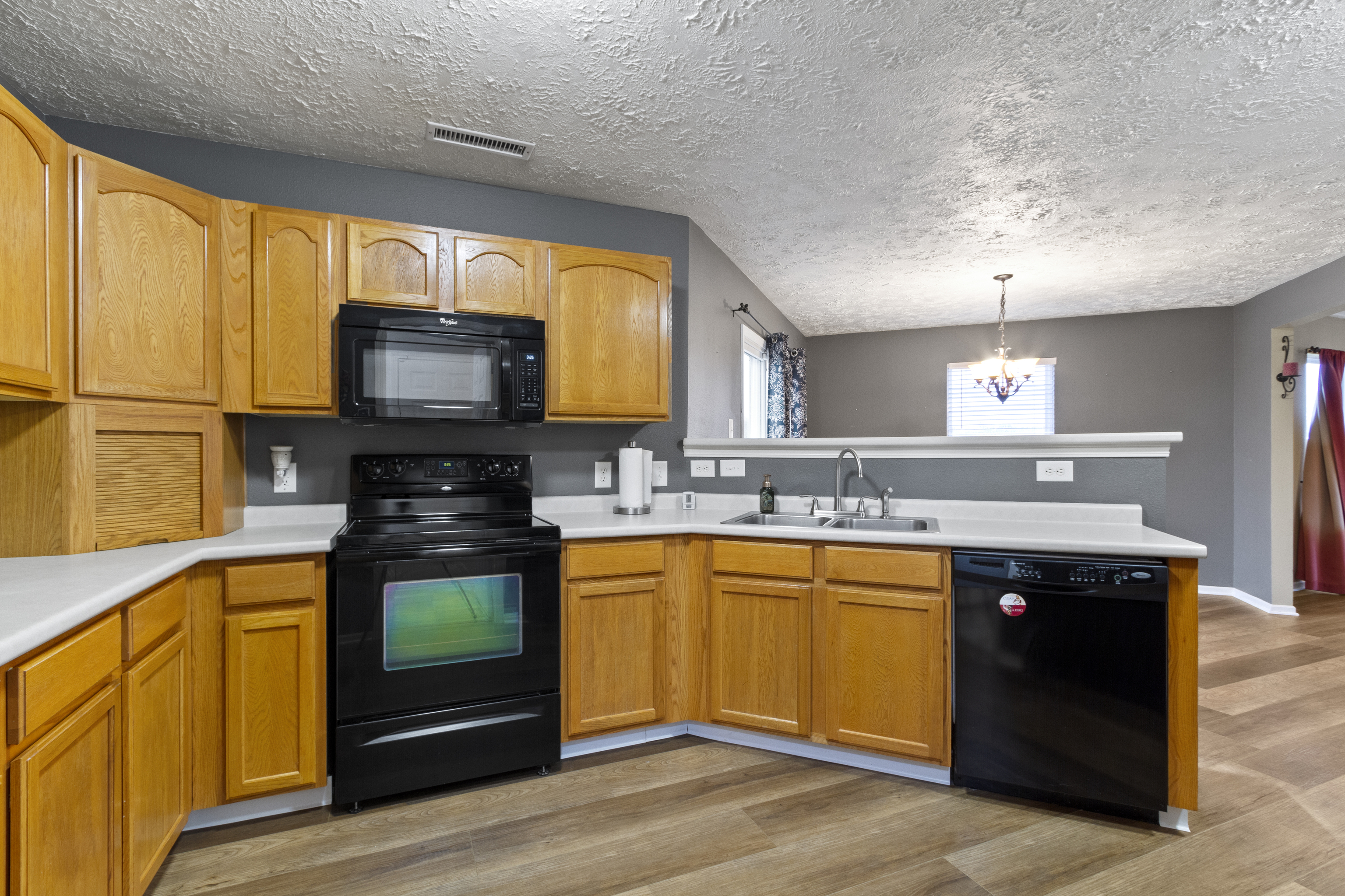 8250 South Evening Drive Pendleton, IN 46064 - Photo 15 of 46