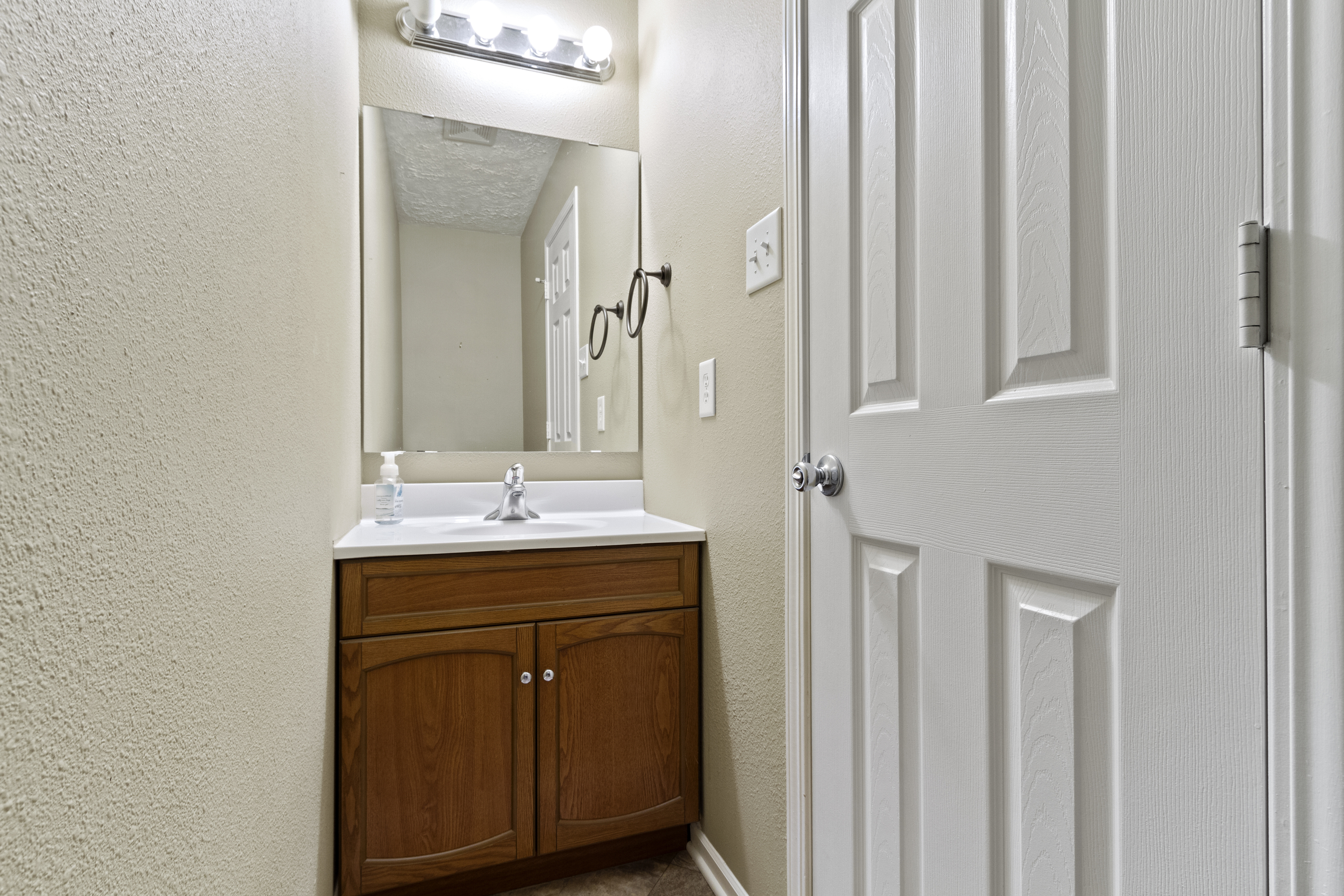 8250 South Evening Drive Pendleton, IN 46064 - Photo 18 of 46