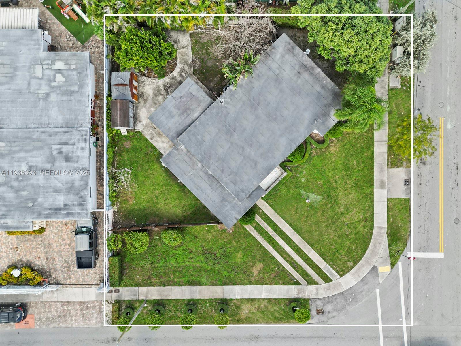 330 Southwest 52nd Avenue Miami, FL 33134 - Photo 37 of 40