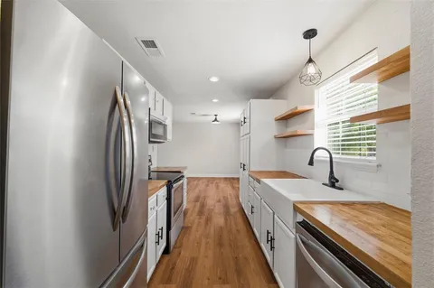 $249,900 | 6028 Bear Creek Drive East, Fort Worth, TX 76126