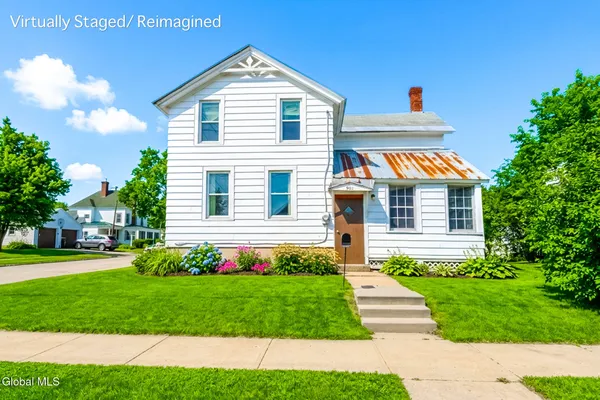 $169,000 | 301 Oak Street, Corinth, NY 12822