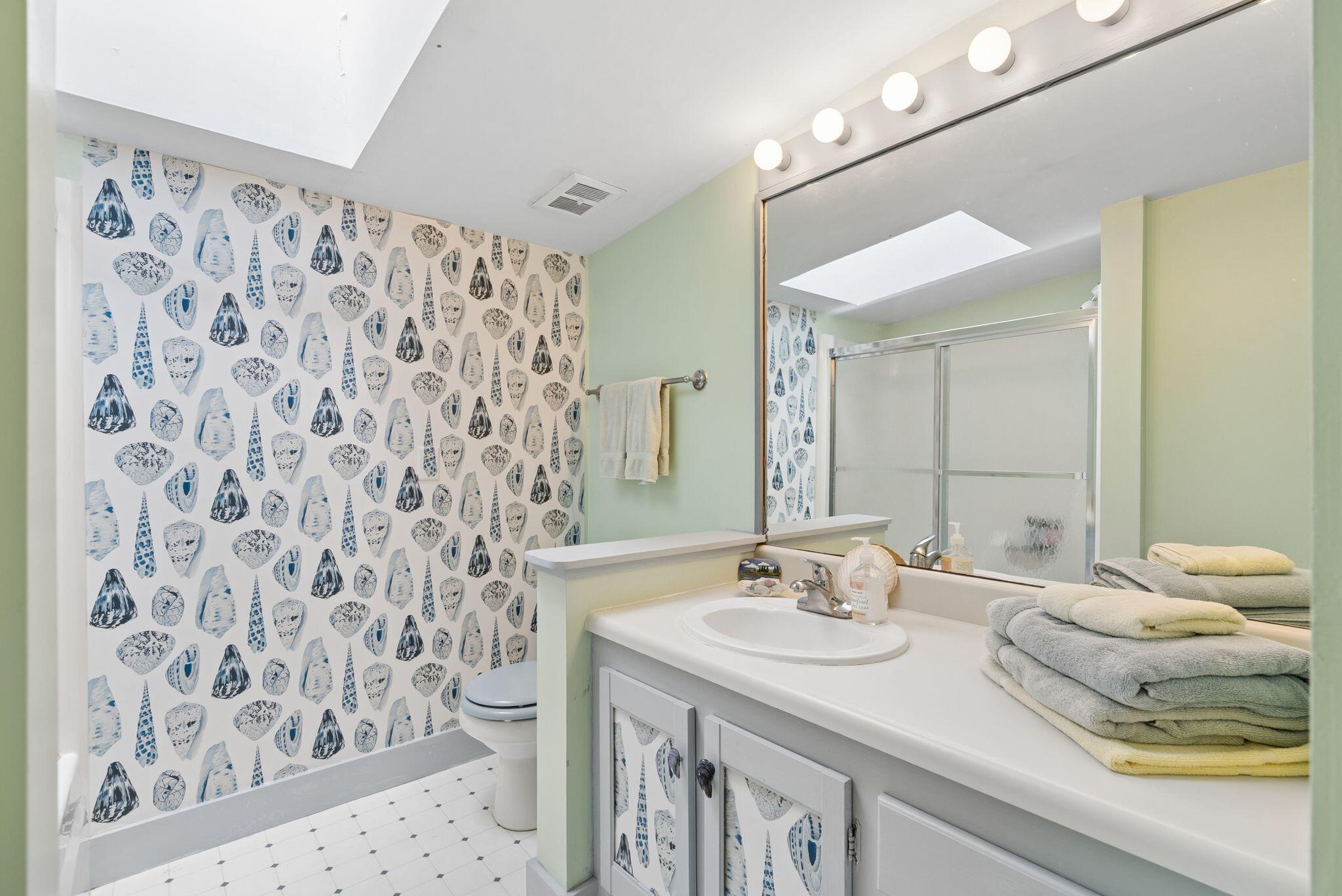 195 Beach Road Portland, ME 04019 - Photo 15 of 64 Bath 1