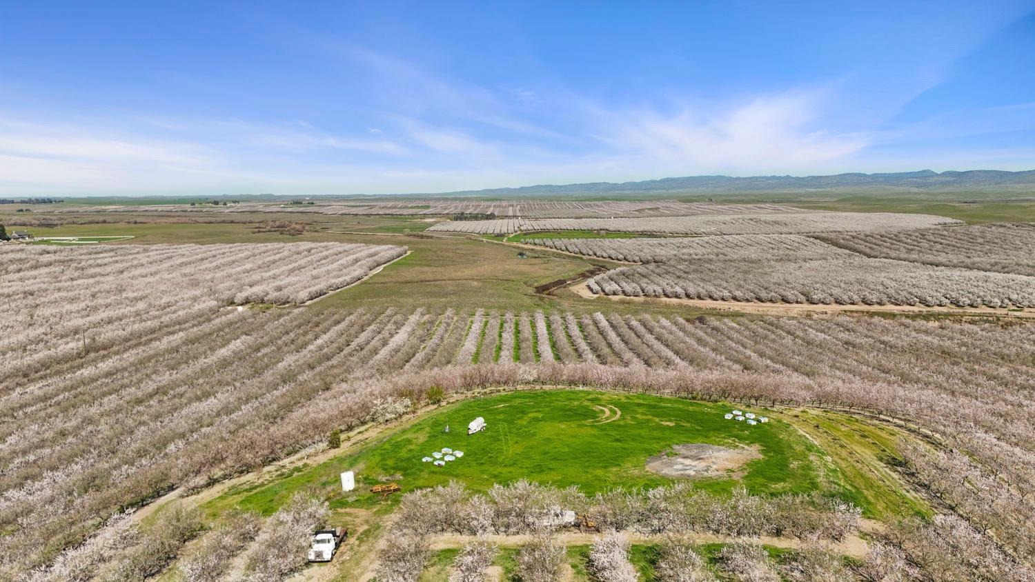 10031 Frankenheimer Road Oakdale, CA 95361 - Photo 28 of 95 a view of an ocean and beach